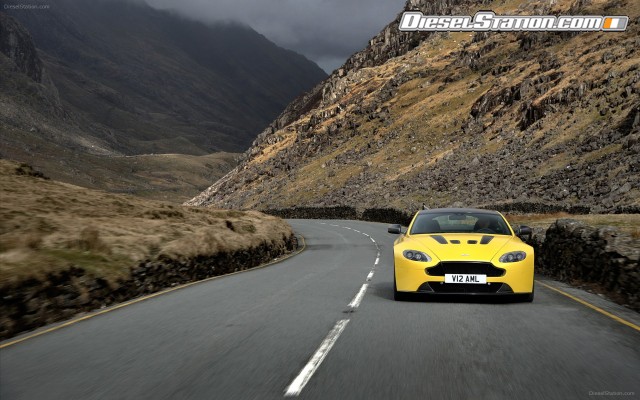 Aston Martin V12 Vantage S 2014 Widescreen Picture #258 Aston Martin V12 Vantage S 2014 Widescreen Picture #258
